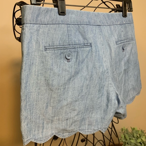 Club Monaco | Amber Short - Picture 4 of 13